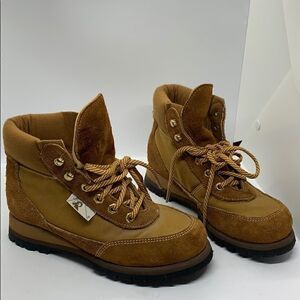 Rocky boot  